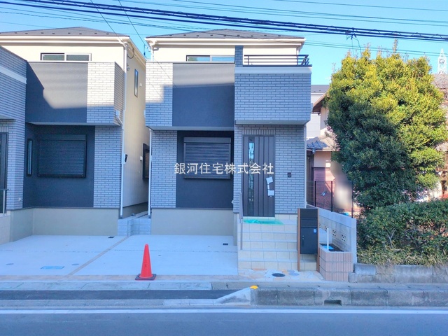G00385619 埼玉県さいたま市大宮区櫛引町１丁目 新築一戸建て 5780万円 土地面積96.08m² (約29.06坪) 建物面積98.20m² (約29.70坪) 間取り３ＳＬＤＫ 築年月2025年12月(築１年以内)【外観11】