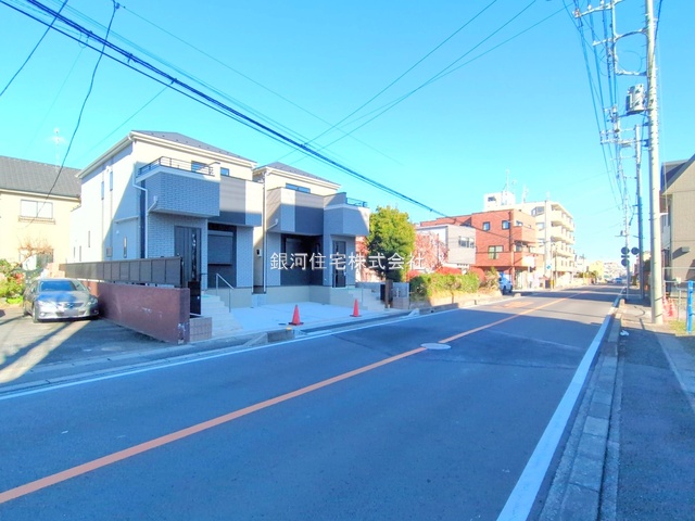 G00385619 埼玉県さいたま市大宮区櫛引町１丁目 新築一戸建て 5780万円 土地面積96.08m² (約29.06坪) 建物面積98.20m² (約29.70坪) 間取り３ＳＬＤＫ 築年月2025年12月(築１年以内)【外観12】