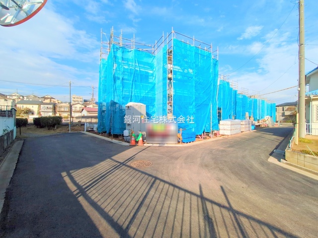 G00385826 埼玉県新座市石神４丁目 新築一戸建て 4490万円 土地面積102.04m² (約30.86坪) 建物面積92.27m² (約27.91坪) 間取り４ＬＤＫ 築年月2026年01月【外観12】