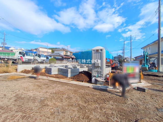 G00385826 埼玉県新座市石神４丁目 新築一戸建て 4490万円 土地面積102.04m² (約30.86坪) 建物面積92.27m² (約27.91坪) 間取り４ＬＤＫ 築年月2026年01月【外観15】