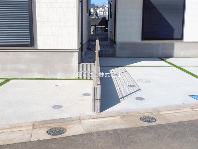 G00385827 埼玉県新座市石神４丁目 新築一戸建て 4190万円 土地面積102.03m² (約30.86坪) 建物面積90.10m² (約27.25坪) 間取り４ＬＤＫ 築年月2026年01月【外観6】