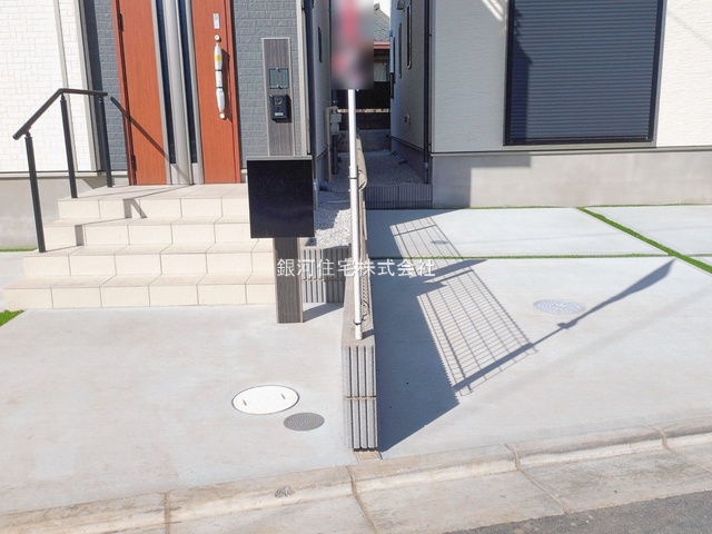 G00385827 埼玉県新座市石神４丁目 新築一戸建て 4190万円 土地面積102.03m² (約30.86坪) 建物面積90.10m² (約27.25坪) 間取り４ＬＤＫ 築年月2026年01月【外観7】