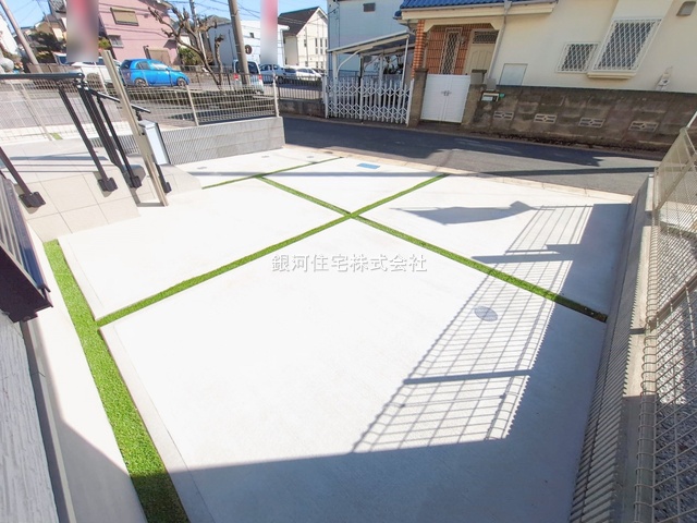 G00385828 埼玉県新座市石神４丁目 新築一戸建て 4190万円 土地面積106.65m² (約32.26坪) 建物面積91.18m² (約27.58坪) 間取り４ＬＤＫ 築年月2026年01月【外観5】