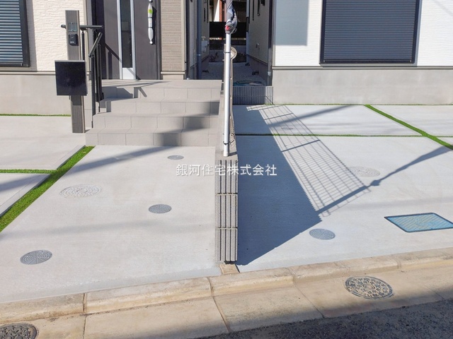 G00385828 埼玉県新座市石神４丁目 新築一戸建て 4190万円 土地面積106.65m² (約32.26坪) 建物面積91.18m² (約27.58坪) 間取り４ＬＤＫ 築年月2026年01月【外観7】