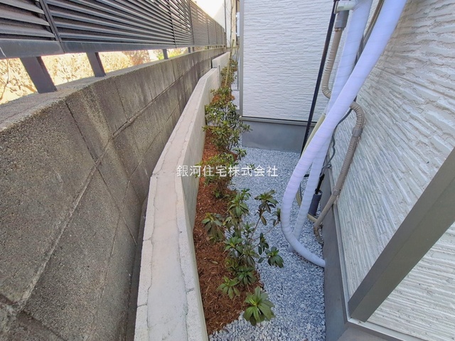 G00385828 埼玉県新座市石神４丁目 新築一戸建て 4190万円 土地面積106.65m² (約32.26坪) 建物面積91.18m² (約27.58坪) 間取り４ＬＤＫ 築年月2026年01月【外観12】