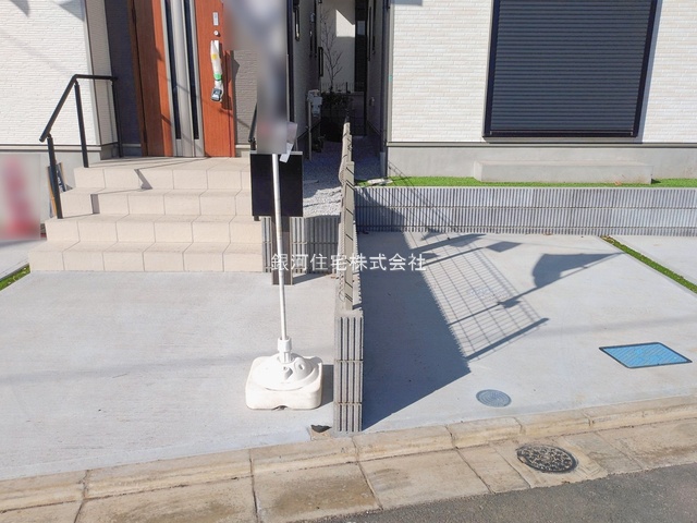 G00385831 埼玉県新座市石神４丁目 新築一戸建て 4290万円 土地面積103.01m² (約31.16坪) 建物面積93.57m² (約28.30坪) 間取り４ＬＤＫ 築年月2026年01月【外観7】