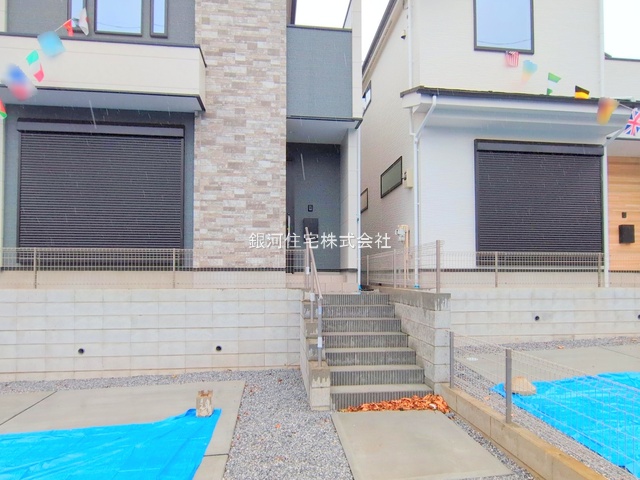 G00385850 千葉県市川市北方町４丁目 新築一戸建て 5199万円 土地面積134.11m² (約40.56坪) 建物面積105.24m² (約31.83坪) 間取り２ＳＬＤＫ 築年月2025年12月(築１年以内)【外観9】