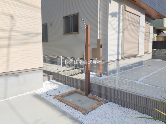 G00385862 神奈川県茅ヶ崎市南湖４丁目 新築一戸建て 6280万円 土地面積133.83m² (約40.48坪) 建物面積98.96m² (約29.93坪) 間取り４ＬＤＫ 築年月2025年11月(築１年以内)【外観4】