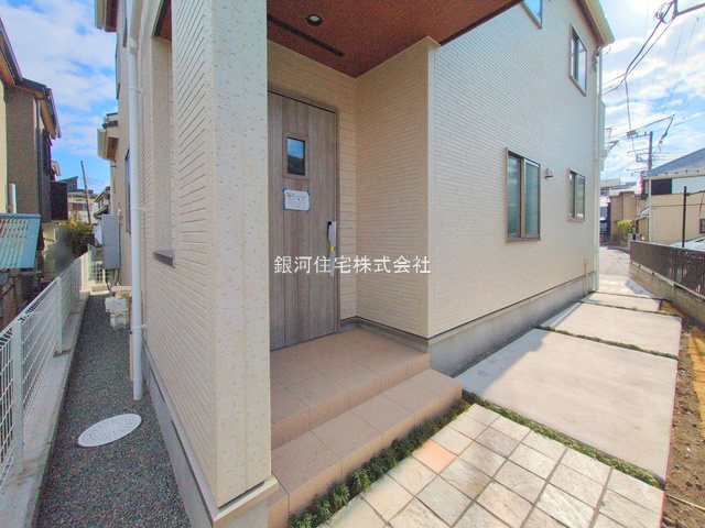 G00385862 神奈川県茅ヶ崎市南湖４丁目 新築一戸建て 6280万円 土地面積133.83m² (約40.48坪) 建物面積98.96m² (約29.93坪) 間取り４ＬＤＫ 築年月2025年11月(築１年以内)【外観8】