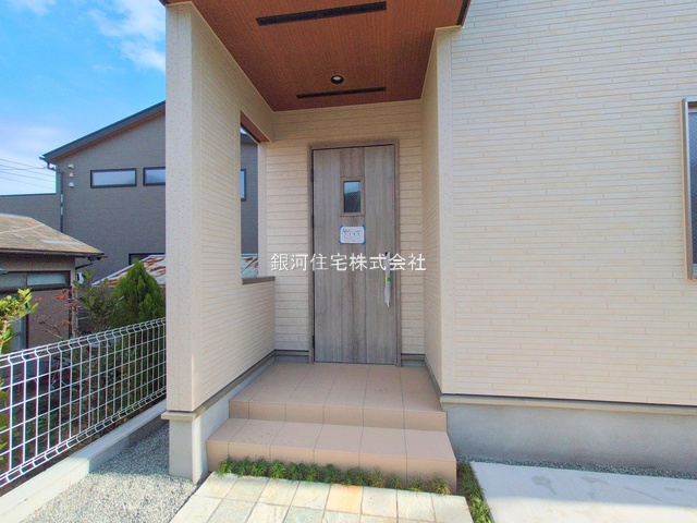 G00385862 神奈川県茅ヶ崎市南湖４丁目 新築一戸建て 6280万円 土地面積133.83m² (約40.48坪) 建物面積98.96m² (約29.93坪) 間取り４ＬＤＫ 築年月2025年11月(築１年以内)【外観10】