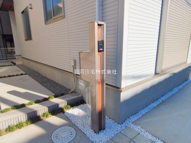 G00385863 神奈川県茅ヶ崎市南湖４丁目 新築一戸建て 6280万円 土地面積133.83m² (約40.48坪) 建物面積98.96m² (約29.93坪) 間取り４ＬＤＫ 築年月2025年11月(築１年以内)【外観9】