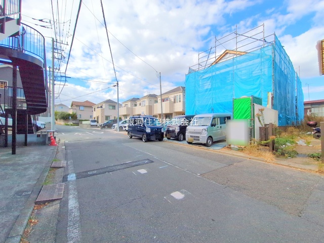 G00385897 神奈川県横浜市緑区東本郷４丁目 新築一戸建て 5490万円 土地面積130.42m² (約39.45坪) 建物面積99.37m² (約30.05坪) 間取り３ＳＬＤＫ 築年月2026年01月【外観3】