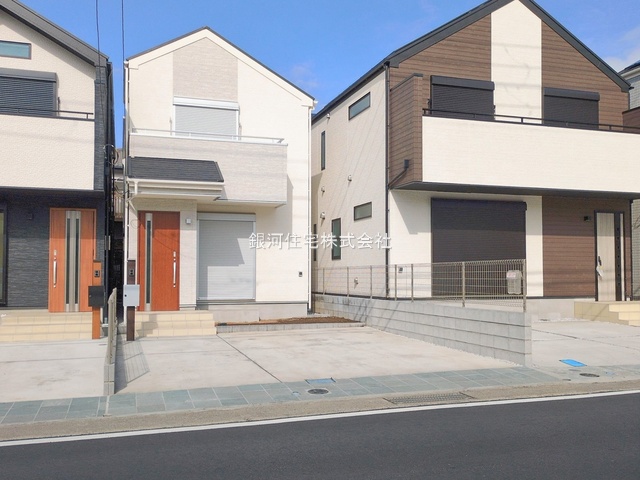 G00385981 神奈川県茅ヶ崎市香川４丁目 新築一戸建て 4298万円 土地面積121.43m² (約36.73坪) 建物面積98.84m² (約29.89坪) 築年月2025年11月(築１年以内)【外観2】