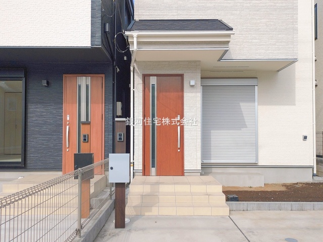 G00385981 神奈川県茅ヶ崎市香川４丁目 新築一戸建て 4298万円 土地面積121.43m² (約36.73坪) 建物面積98.84m² (約29.89坪) 築年月2025年11月(築１年以内)【外観4】