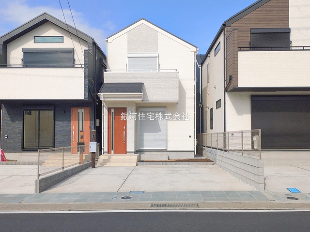 G00385981 神奈川県茅ヶ崎市香川４丁目 新築一戸建て 4298万円 土地面積121.43m² (約36.73坪) 建物面積98.84m² (約29.89坪) 築年月2025年11月(築１年以内)【外観10】