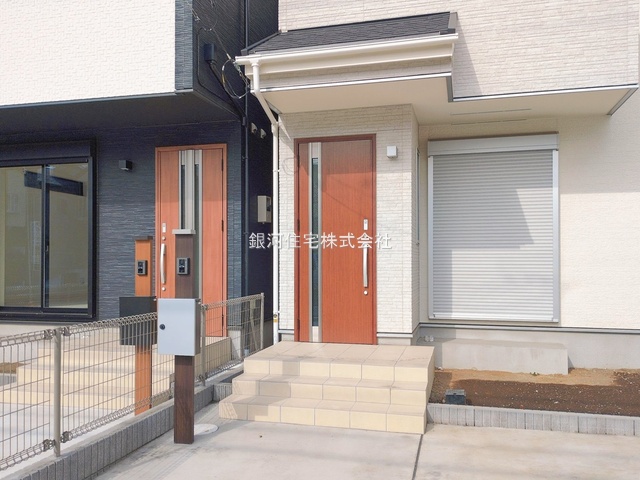 G00385981 神奈川県茅ヶ崎市香川４丁目 新築一戸建て 4298万円 土地面積121.43m² (約36.73坪) 建物面積98.84m² (約29.89坪) 築年月2025年11月(築１年以内)【外観13】