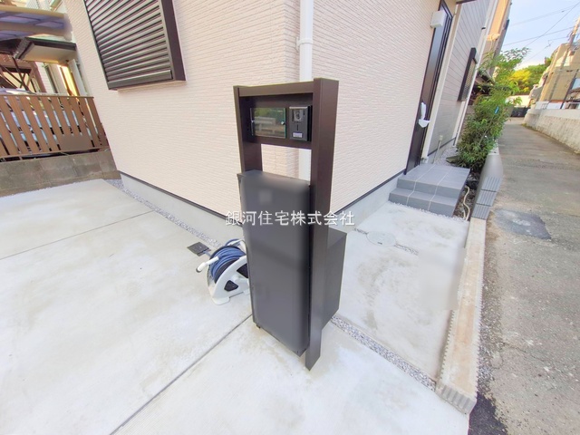 G00386865 神奈川県藤沢市辻堂東海岸１丁目 新築一戸建て 5490万円 土地面積89.91m² (約27.19坪) 建物面積104.34m² (約31.56坪) 間取り３ＳＬＤＫ 築年月2025年10月(築１年以内)【外観11】