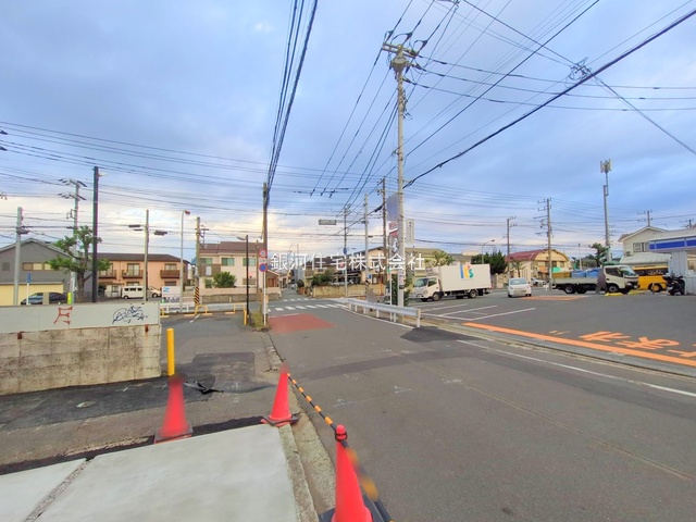 G00386865 神奈川県藤沢市辻堂東海岸１丁目 新築一戸建て 5490万円 土地面積89.91m² (約27.19坪) 建物面積104.34m² (約31.56坪) 間取り３ＳＬＤＫ 築年月2025年10月(築１年以内)【外観18】