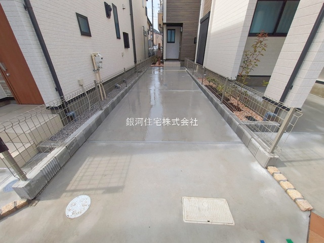 G00386888 東京都江戸川区東小岩１丁目 新築一戸建て 5490万円 土地面積88.74m² (約26.84坪) 建物面積98.96m² (約29.93坪) 間取り３ＳＬＤＫ 築年月2026年02月【外観4】