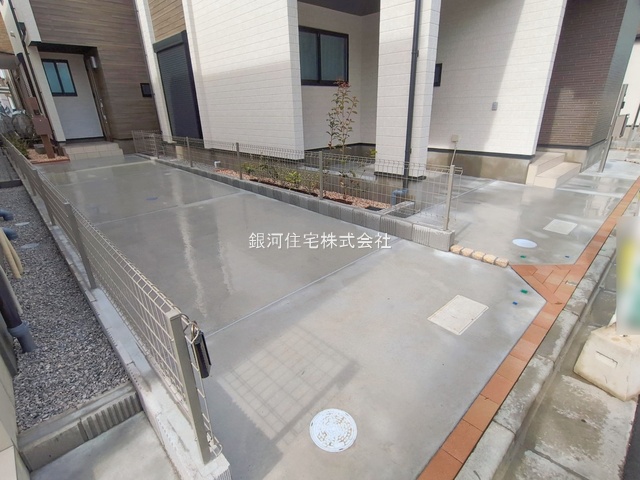 G00386888 東京都江戸川区東小岩１丁目 新築一戸建て 5490万円 土地面積88.74m² (約26.84坪) 建物面積98.96m² (約29.93坪) 間取り３ＳＬＤＫ 築年月2026年02月【外観11】