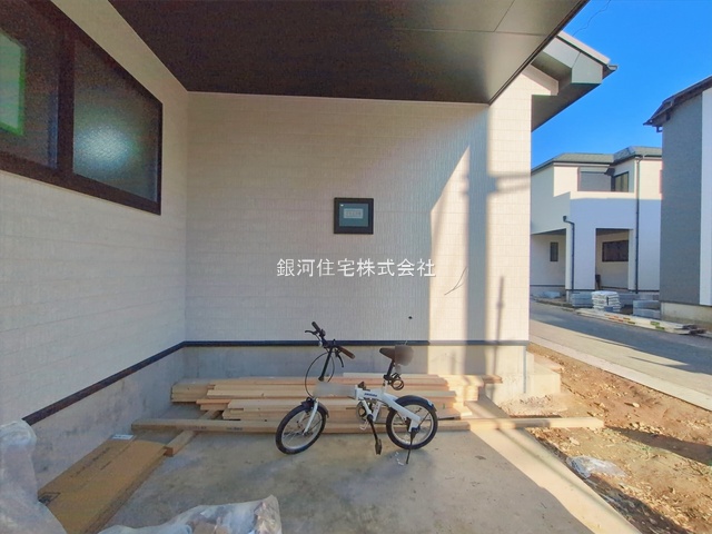 G00386889 東京都江戸川区東小岩１丁目 新築一戸建て 5990万円 土地面積80.45m² (約24.33坪) 建物面積102.26m² (約30.93坪) 間取り３ＳＬＤＫ 築年月2026年02月【外観14】