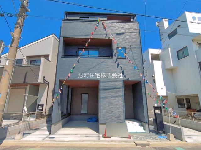 G00387129 埼玉県さいたま市浦和区領家５丁目 新築一戸建て 6490万円 土地面積69.20m² (約20.93坪) 建物面積107.32m² (約32.46坪) 間取り３ＬＤＫ 築年月2026年04月(築１年以内)【外観8】
