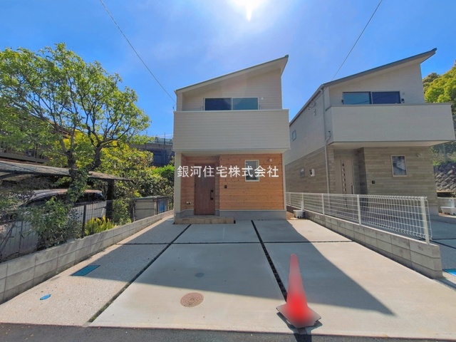 G00388579 神奈川県鎌倉市岩瀬 新築一戸建て 5180万円 土地面積112.46m² (約34.01坪) 建物面積88.98m² (約26.91坪) 間取り２ＳＬＤＫ 築年月2026年05月(築１年以内)【外観7】