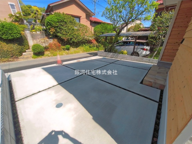 G00388579 神奈川県鎌倉市岩瀬 新築一戸建て 5180万円 土地面積112.46m² (約34.01坪) 建物面積88.98m² (約26.91坪) 間取り２ＳＬＤＫ 築年月2026年05月(築１年以内)【外観15】