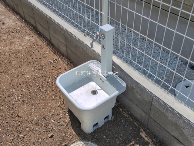 G00388579 神奈川県鎌倉市岩瀬 新築一戸建て 5180万円 土地面積112.46m² (約34.01坪) 建物面積88.98m² (約26.91坪) 間取り２ＳＬＤＫ 築年月2026年05月(築１年以内)【外観17】