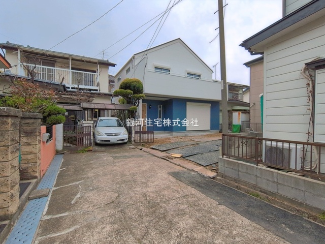 G00388720 埼玉県八潮市大字八條 新築一戸建て 3998万円 土地面積141.80m² (約42.89坪) 建物面積105.58m² (約31.93坪) 間取り４ＬＤＫ 築年月2026年04月(築１年以内)【外観6】