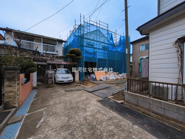 G00388720 埼玉県八潮市大字八條 新築一戸建て 3998万円 土地面積141.80m² (約42.89坪) 建物面積105.58m² (約31.93坪) 間取り４ＬＤＫ 築年月2026年04月(築１年以内)【外観9】