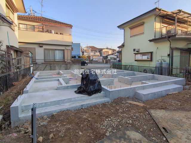 G00388720 埼玉県八潮市大字八條 新築一戸建て 3998万円 土地面積141.80m² (約42.89坪) 建物面積105.58m² (約31.93坪) 間取り４ＬＤＫ 築年月2026年04月(築１年以内)【外観13】
