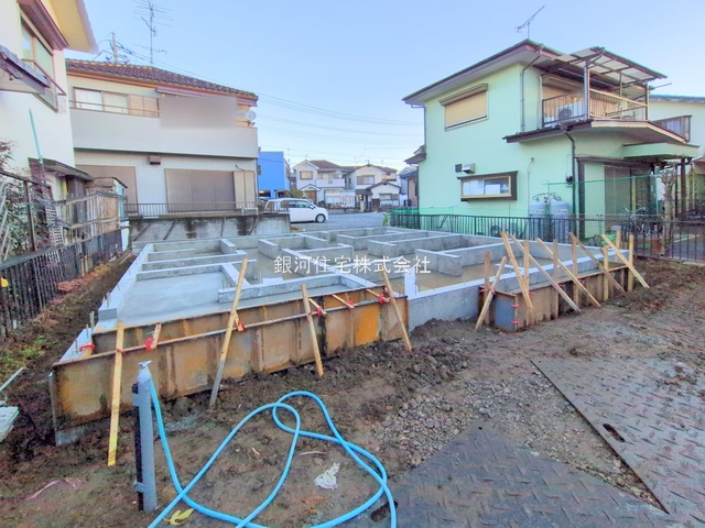 G00388720 埼玉県八潮市大字八條 新築一戸建て 3998万円 土地面積141.80m² (約42.89坪) 建物面積105.58m² (約31.93坪) 間取り４ＬＤＫ 築年月2026年04月(築１年以内)【外観17】