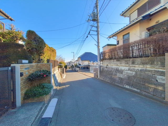 G00388985 神奈川県横須賀市湘南鷹取５丁目 新築一戸建て 4390万円 土地面積153.70m² (約46.49坪) 建物面積99.62m² (約30.13坪) 間取り４ＬＤＫ 築年月2026年07月【外観5】