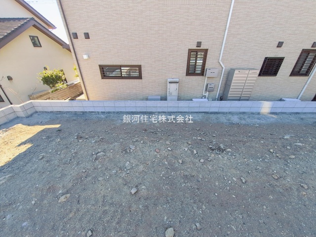 G00388985 神奈川県横須賀市湘南鷹取５丁目 新築一戸建て 4390万円 土地面積153.70m² (約46.49坪) 建物面積99.62m² (約30.13坪) 間取り４ＬＤＫ 築年月2026年07月【外観10】