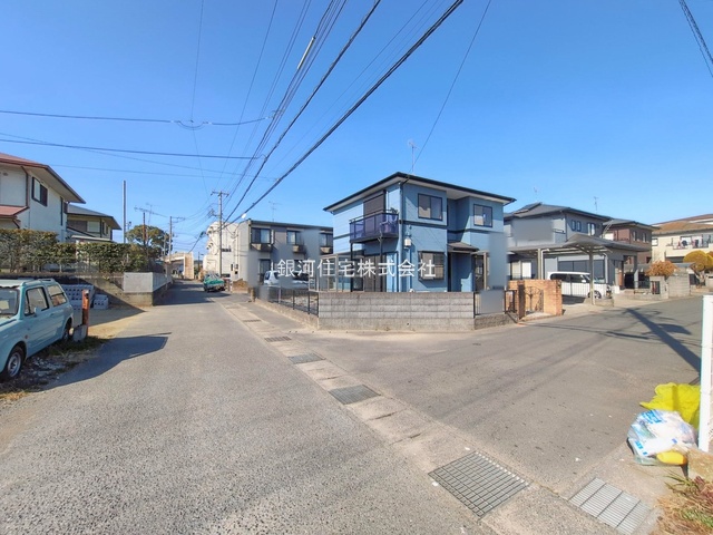 G00389870 千葉県木更津市長須賀 中古一戸建て 2049万円 土地面積184.54m² (約55.82坪) 建物面積106.00m² (約32.06坪) 間取り３ＳＬＤＫ 築年月1999年11月(築26年)【外観3】