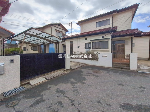 G00390077 千葉県佐倉市臼井 中古一戸建て 1749万円 土地面積199.11m² (約60.23坪) 建物面積88.18m² (約26.67坪) 間取り４ＬＤＫ 築年月1984年10月(築41年)【外観9】