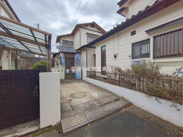 G00390077 千葉県佐倉市臼井 中古一戸建て 1749万円 土地面積199.11m² (約60.23坪) 建物面積88.18m² (約26.67坪) 間取り４ＬＤＫ 築年月1984年10月(築41年)【外観10】