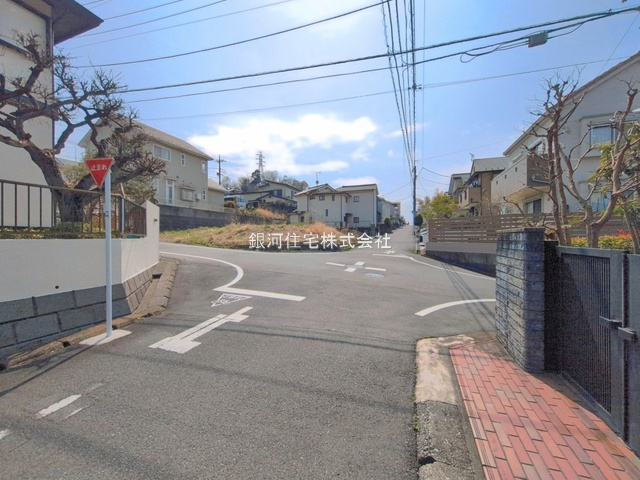 G00390330 東京都八王子市絹ヶ丘２丁目 土地 2998万円 土地面積144.19m² (約43.61坪)【外観4】