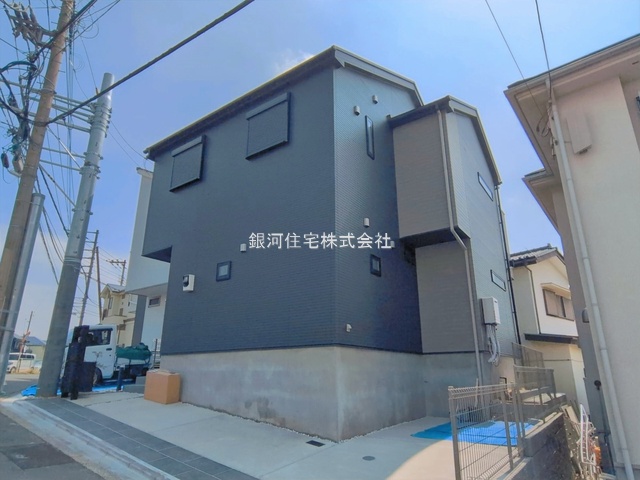 G00390811 神奈川県横浜市旭区白根６丁目 新築一戸建て 5190万円 土地面積120.80m² (約36.54坪) 建物面積105.78m² (約31.99坪) 間取り４ＬＤＫ 築年月2026年03月(築１年以内)