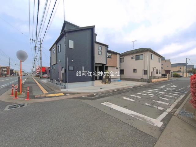 G00390820 埼玉県上尾市大字上 新築一戸建て 4298万円 土地面積125.23m² (約37.88坪) 建物面積98.95m² (約29.93坪) 間取り３ＬＤＫ 築年月2026年04月(築１年以内)【外観3】