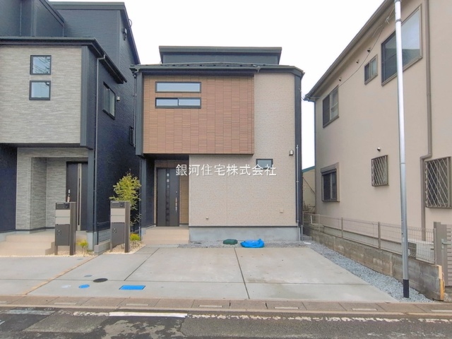 G00390820 埼玉県上尾市大字上 新築一戸建て 4298万円 土地面積125.23m² (約37.88坪) 建物面積98.95m² (約29.93坪) 間取り３ＬＤＫ 築年月2026年04月(築１年以内)【外観6】