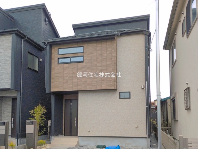 G00390820 埼玉県上尾市大字上 新築一戸建て 4298万円 土地面積125.23m² (約37.88坪) 建物面積98.95m² (約29.93坪) 間取り３ＬＤＫ 築年月2026年04月(築１年以内)【外観8】