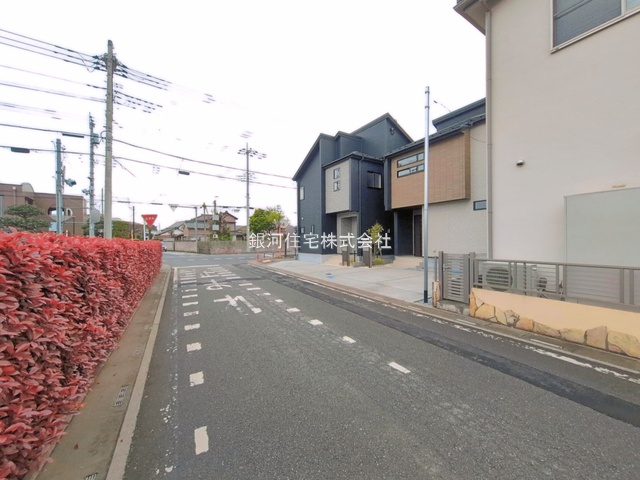 G00390820 埼玉県上尾市大字上 新築一戸建て 4298万円 土地面積125.23m² (約37.88坪) 建物面積98.95m² (約29.93坪) 間取り３ＬＤＫ 築年月2026年04月(築１年以内)【外観9】