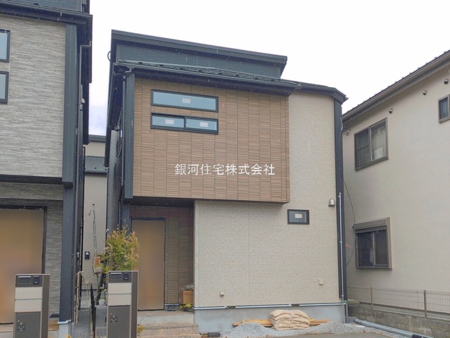 G00390820 埼玉県上尾市大字上 新築一戸建て 4298万円 土地面積125.23m² (約37.88坪) 建物面積98.95m² (約29.93坪) 間取り３ＬＤＫ 築年月2026年04月(築１年以内)【外観16】
