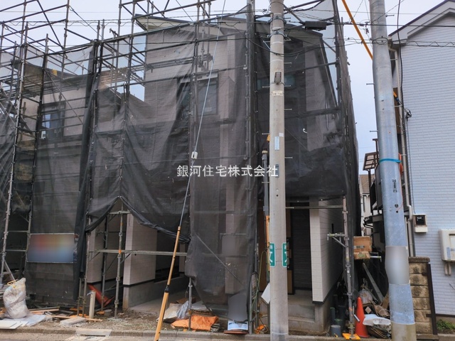 G00390831 東京都練馬区田柄４丁目 新築一戸建て 7590万円 土地面積85.78m² (約25.94坪) 建物面積95.68m² (約28.94坪) 間取り２ＳＬＤＫ 築年月2026年04月(築１年以内)【外観8】