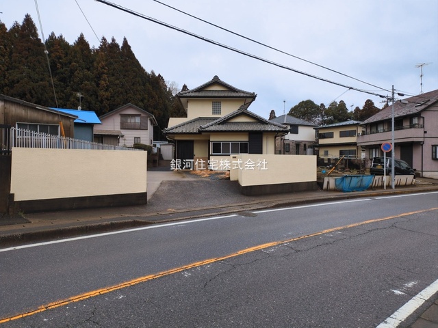 G00392109 千葉県千葉市緑区土気町 中古一戸建て 2079万円 土地面積297.00m² (約89.84坪) 建物面積118.15m² (約35.74坪) 間取り４ＬＤＫ 築年月1978年09月(築47年)【外観2】