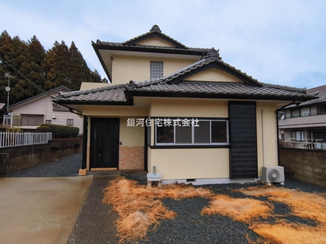 G00392109 千葉県千葉市緑区土気町 中古一戸建て 2079万円 土地面積297.00m² (約89.84坪) 建物面積118.15m² (約35.74坪) 間取り４ＬＤＫ 築年月1978年09月(築47年)【外観8】