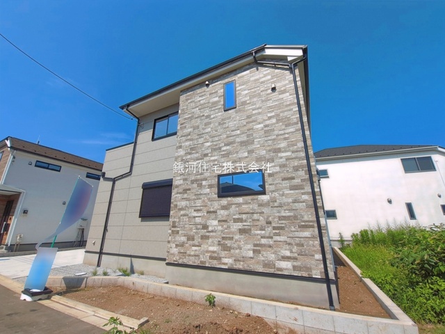 G00393386 神奈川県相模原市緑区相原３丁目 新築一戸建て 4948万円 土地面積135.22m² (約40.90坪) 建物面積107.65m² (約32.56坪) 間取り４ＬＤＫ 築年月2026年07月(築１年以内)【外観2】