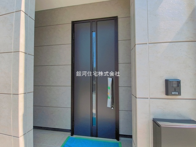 G00393386 神奈川県相模原市緑区相原３丁目 新築一戸建て 4948万円 土地面積135.22m² (約40.90坪) 建物面積107.65m² (約32.56坪) 間取り４ＬＤＫ 築年月2026年07月(築１年以内)【外観4】